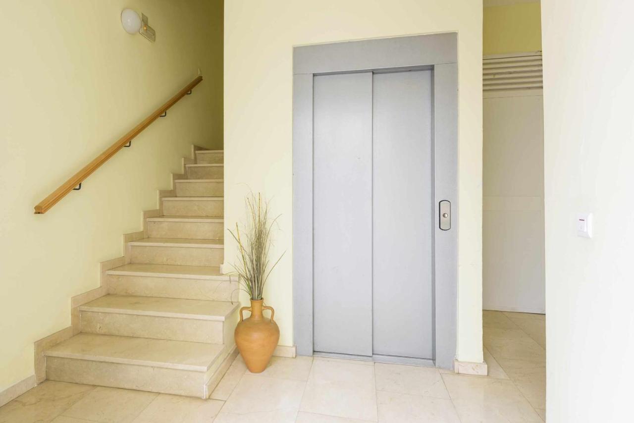 Pineapple Pena 19 Apartment มาลากา ภายนอก รูปภาพ